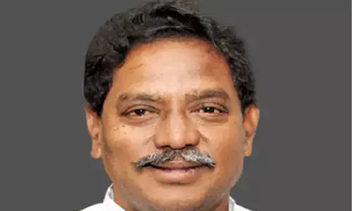 మాజీ మంత్రి వట్టి  వసంత మృతి