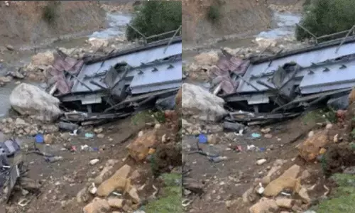 balochistan road accident, bus accident in pakistan