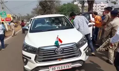 మంత్రిపై కాల్పులు : పరిస్థితి విషమం