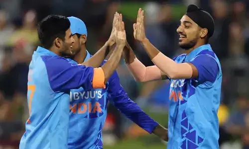 టాస్ గెలిచిన న్యూజిలాండ్