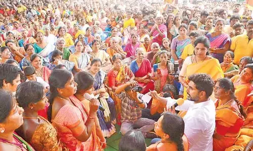 వంద కిలోమీటర్లు యాత్ర