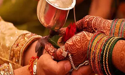 ఏడడుగులు వేస్తుండగా విషాదం