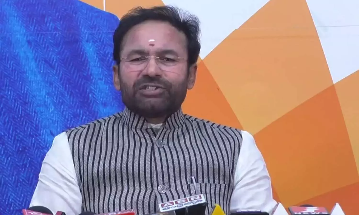 కేసీఆర్ ఎటూ రాజీనామా ఇవ్వక తప్పదు కేసీఆర్ ఎటూ రాజీనామా ఇవ్వక తప్పదు