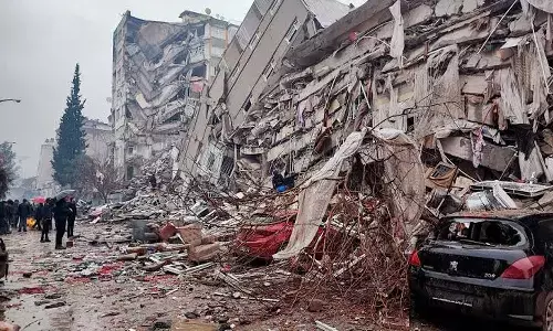 తుర్కియాలో మరోసారి భూకంపం : మృతుల సంఖ్య 34 వేలు