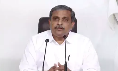 కరకట్ట ఇల్లు అక్రమాలకు అడ్డా