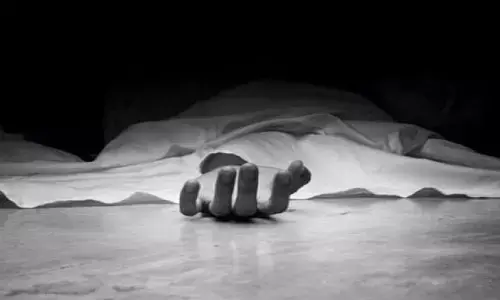 మళ్లీ ఆడపిల్లే పుట్టిందని తండ్రి ఆత్మహత్య