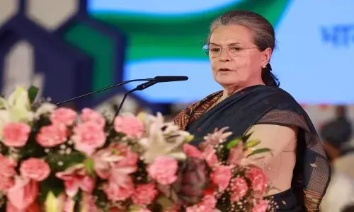 sonia gandhi says good bye to politics