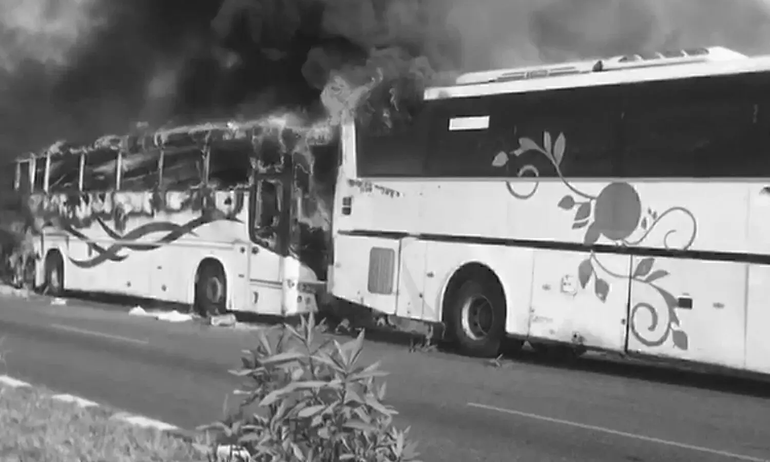 apsrtc buses accident on vijayawada highway
