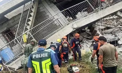 earthquake in philippines, pacific ocean