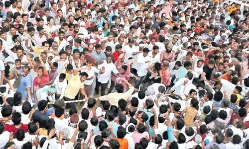 పిడిగుద్దుల పండగ