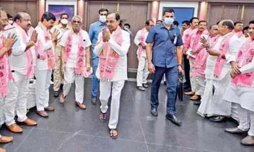 నేడు బీఆర్ఎస్ కీలక సమావేశం
