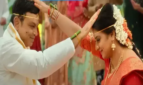 నరేష్ - పవిత్ర పెళ్లి