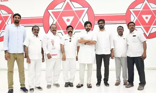 జనసేనలోకి ఇద్దరు మాజీ ఎమ్మెల్యేలు