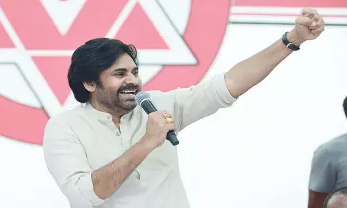 పవన్ ను డీల్ చేయడం ఈజీ కాదు బాబూ?