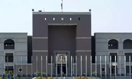 gujarat highcourt, habeas corpus petition, man fights for girl friend