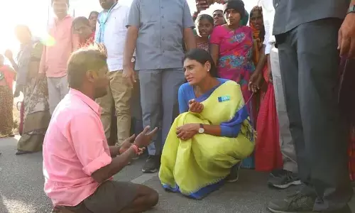 వికారాబాద్ లో షర్మిల టూర్