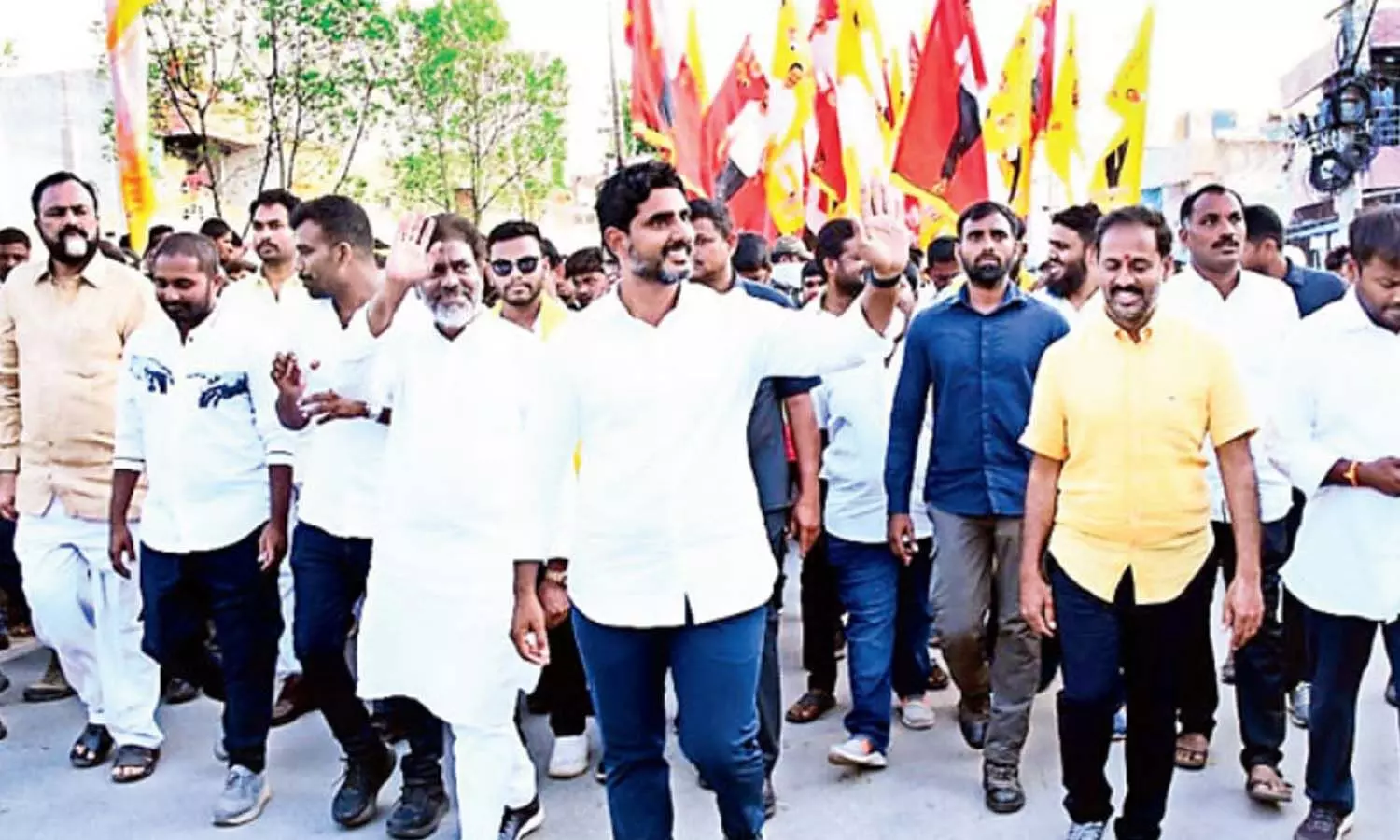 పుట్టపర్తిలోకి నారా లోకేష్ పుట్టపర్తిలోకి నారా లోకేష్