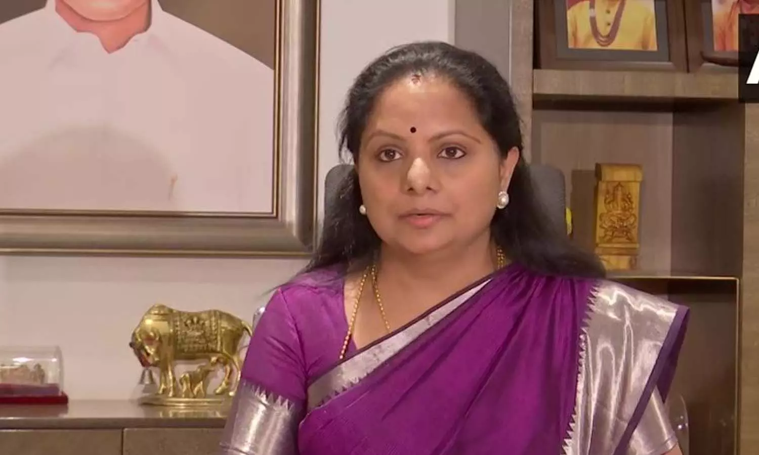 నేడు హైదరాబాద్కు కవిత నేడు హైదరాబాద్కు కవిత