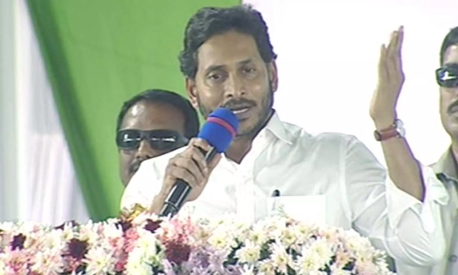 కొవ్వూరుకు జగన్