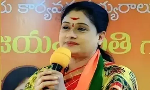 vijayashanthi, ex mp, kcr