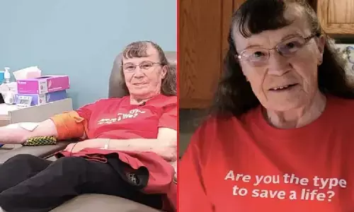 80 yrs old woman blood donation