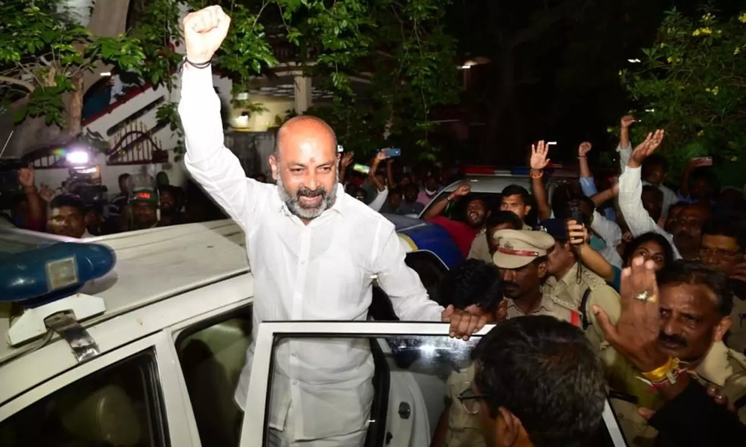 కరీంనగర్ జైలుకు బండి సంజయ్