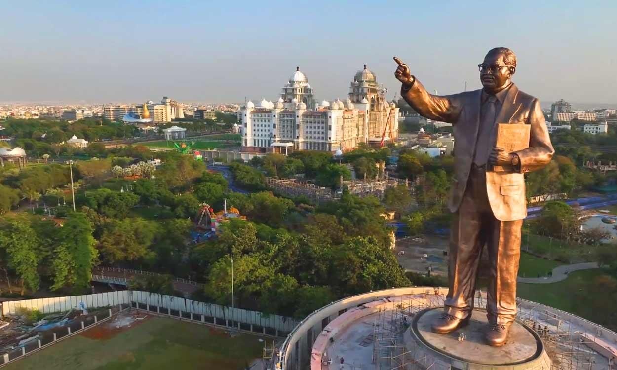 Tall statues in two Telugu states are attracting everyone