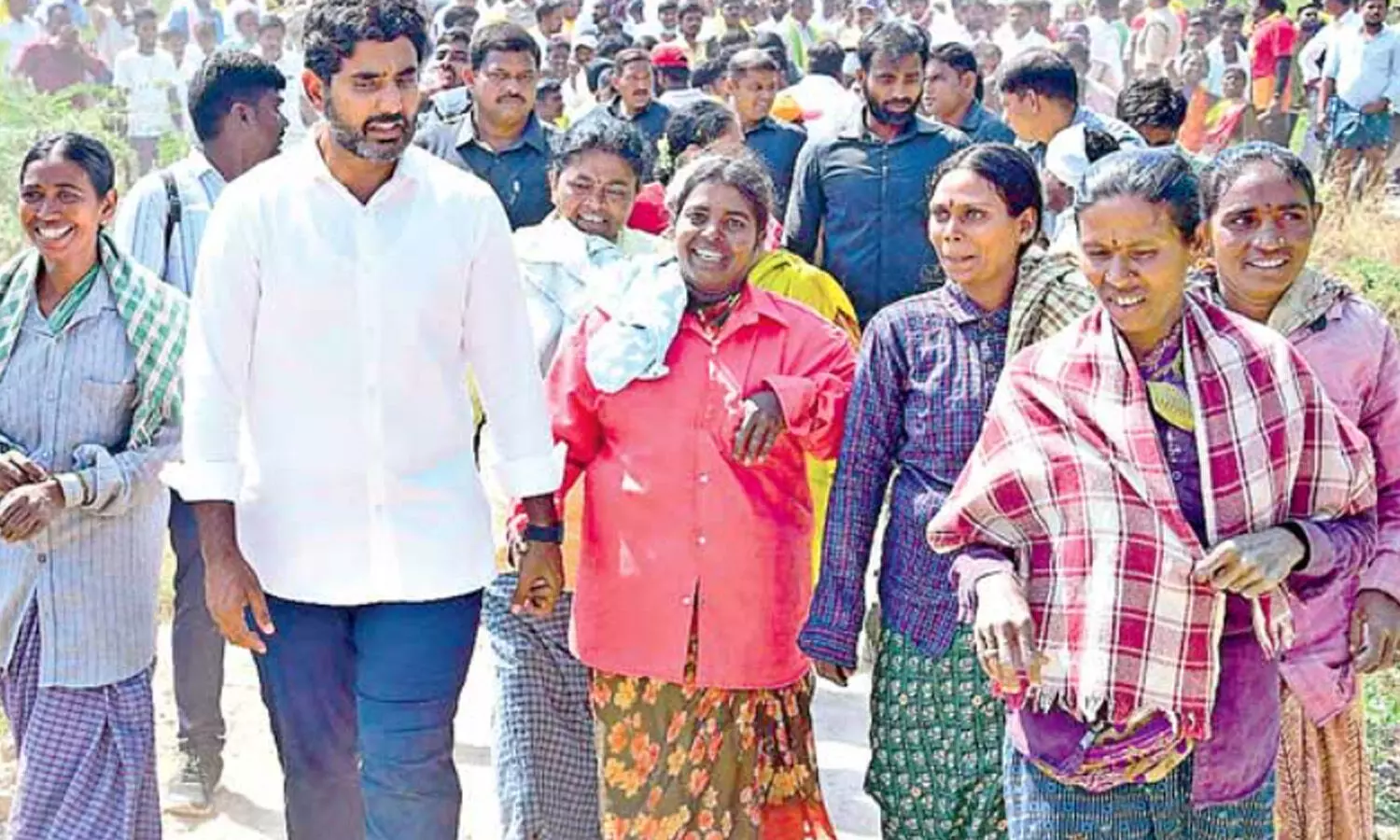 ఆలూరులో ఎక్కువ రోజులు ఎందుకంటే? ఆలూరులో ఎక్కువ రోజులు ఎందుకంటే?