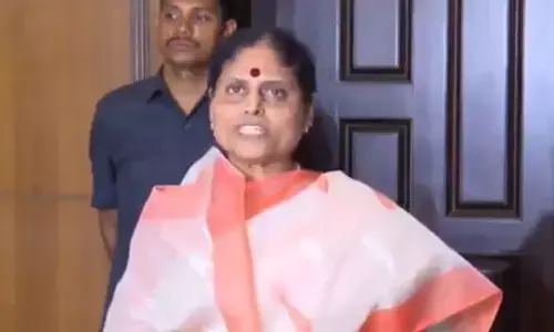 ys vijayamma  responded to social media campaign against her family, ys vijayamma latest news today, ys vijayamma reacted to social media campaign against her family, ysrcp latest news, social media campaign against YSR family