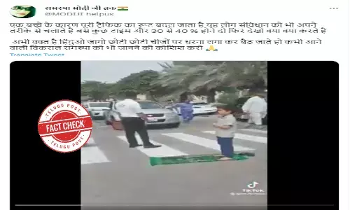 Fact Check: Video of a boy doing namaz on a busy street is not from India but Dubai
