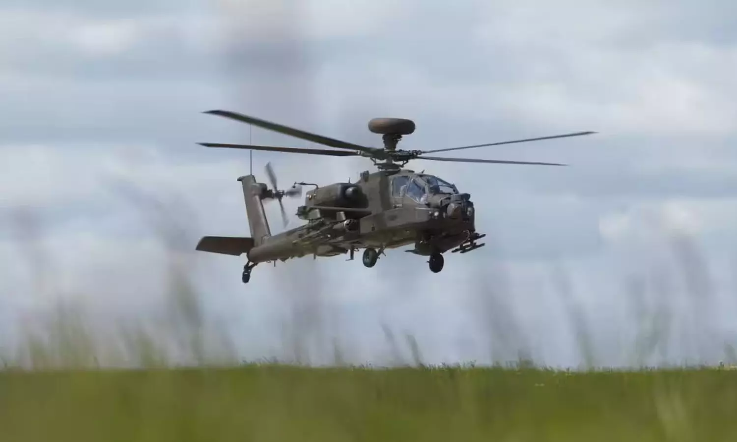 బురదలో చిక్కుకున్న మోదీ హెలికాప్టర్