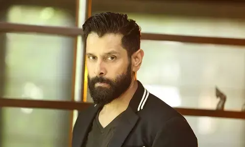 Breaking : హీరో విక్రమ్ కు యాక్సిడెంట్