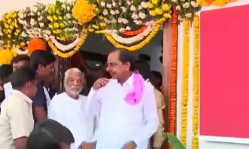 బీఆర్ఎస్ కార్యాలయాన్ని ప్రారంభించిన కేసీఆర్