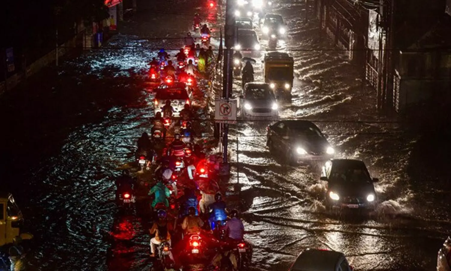 మూడు గంటల్లో నరకమే.. అలర్ట్