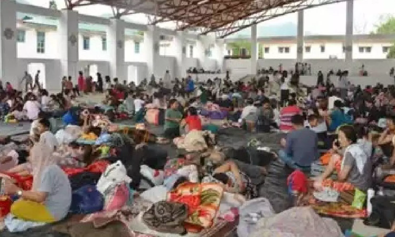 తెలుగు విద్యార్థులను తీసుకు వచ్చేందుకు?