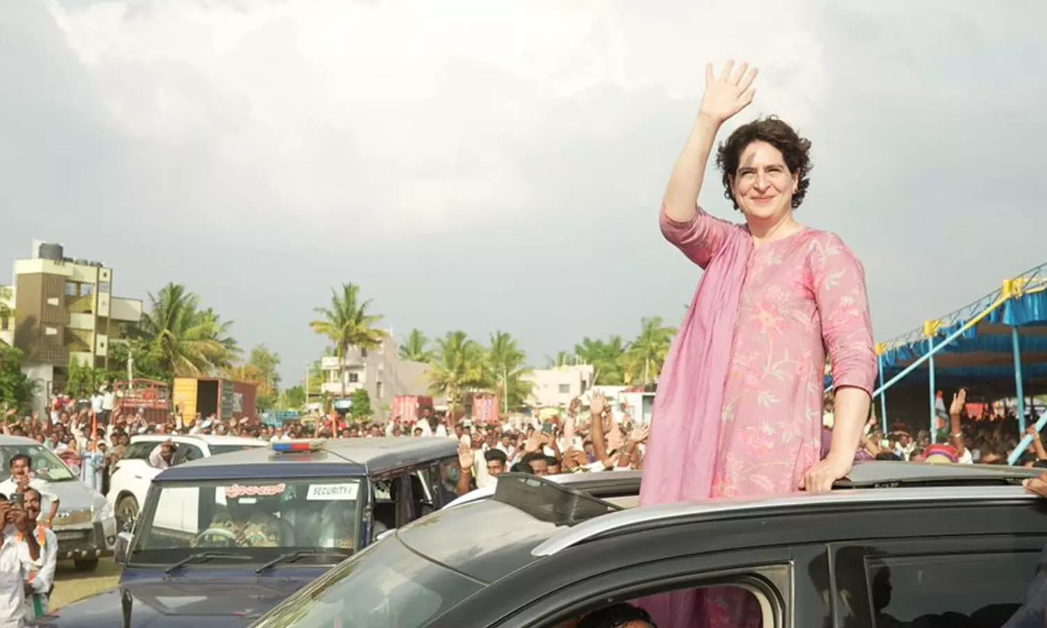 నేడు హైదరాబాద్‌కు ప్రియాంక