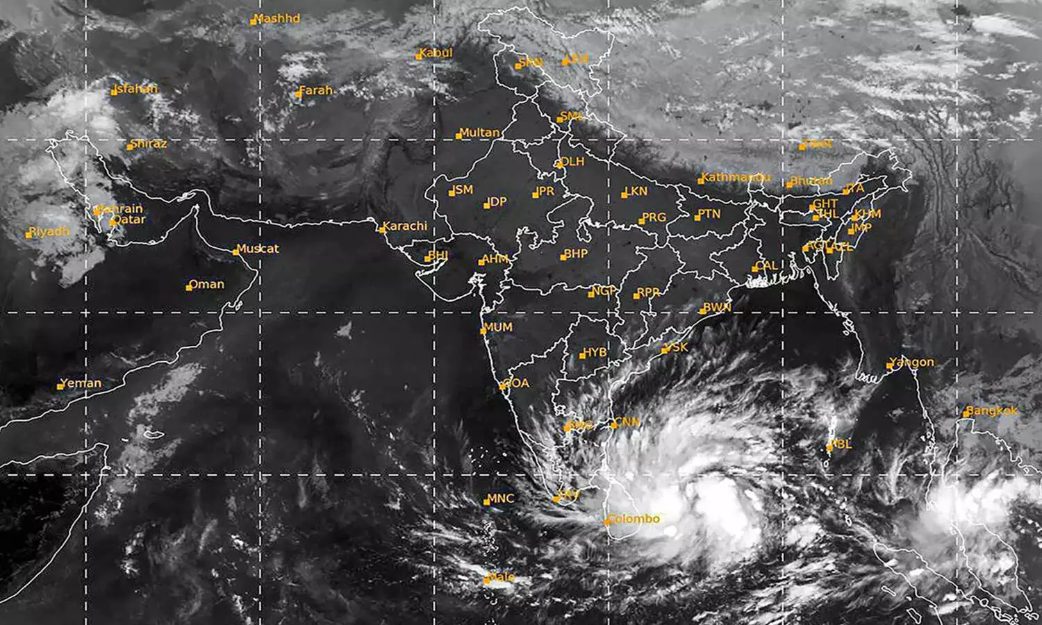 low pressure in bay of bengal, cyclone mocha latest updates
