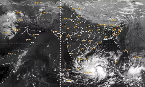 low pressure in bay of bengal, cyclone mocha latest updates