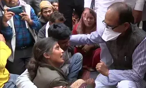 ఘోర ప్రమాదం : పదిహేను మంది మృతి