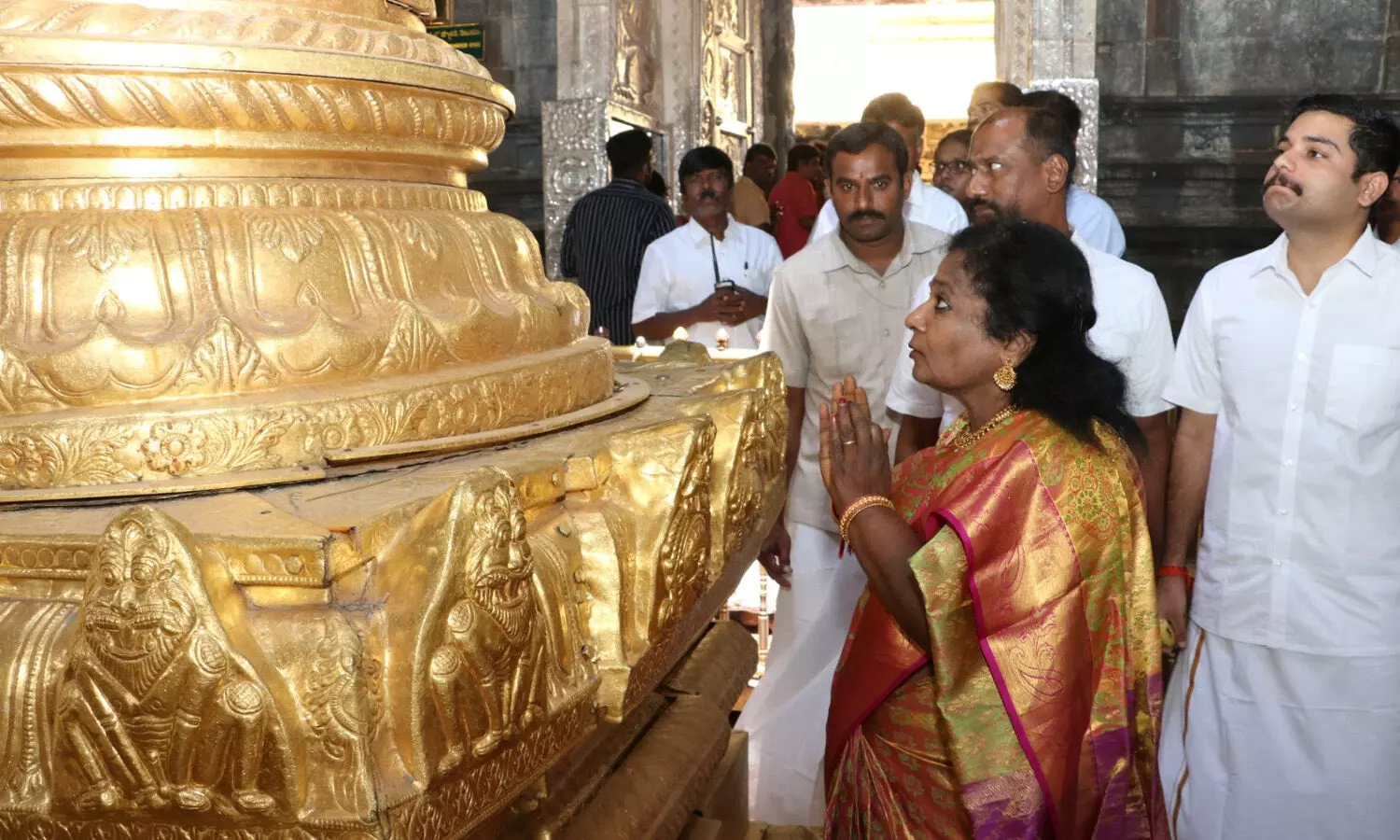 గవర్నర్ మరోసారి కామెంట్స్