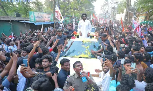 నేడు కూడా రాజమండ్రిలో పవన్