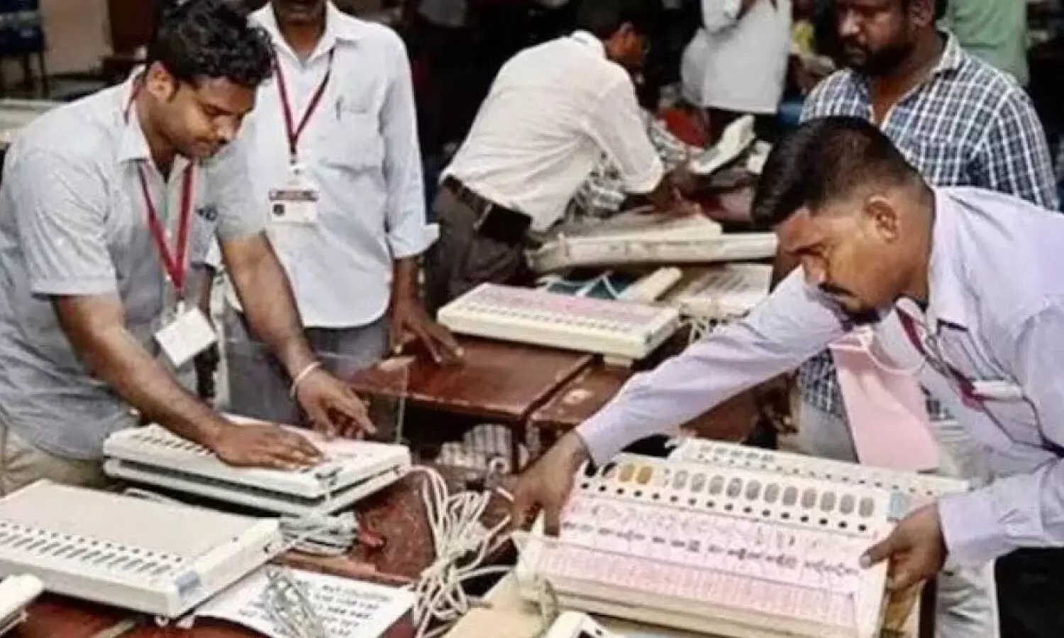 ఎగ్జిట్ పోల్స్ నిజమవుతాయా? ఎగ్జిట్ పోల్స్ నిజమవుతాయా?