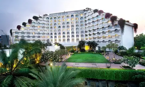 Karnataka results :హైదరాబాద్‌లో క్యాంప్