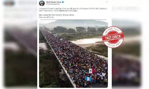 ఫ్యాక్ట్ చెక్: టెక్సాస్ నుండి వలసలకు సంబంధించిన వైరల్ చిత్రం ఇటీవలిది కాదు