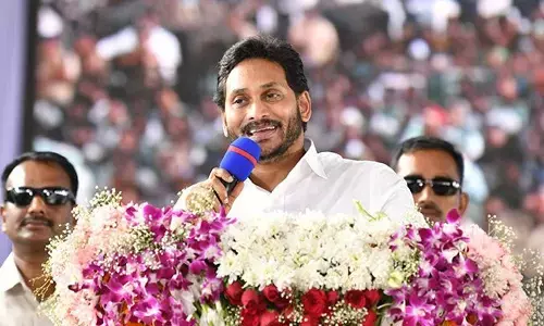 చంద్రబాబుపై విసుర్లు