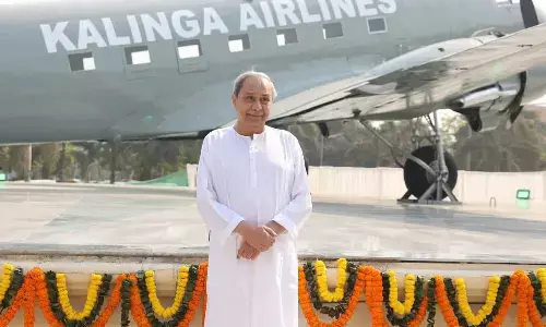 నవీన్ నీకు సాటి ఎవరు?