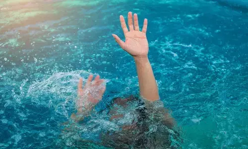 tragedy, eight youth missing,  godavari, east godavari district