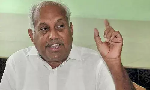 chinta mohan, former union minister, criticise, alliance government