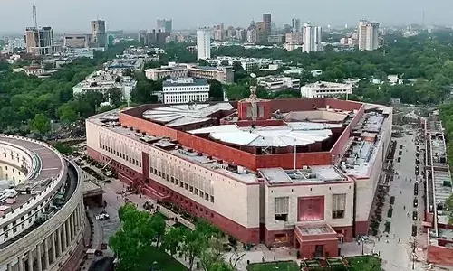 పార్లమెంట్ డిజైన్ శవపేటికలా ఉంది : ఆర్జేడీ