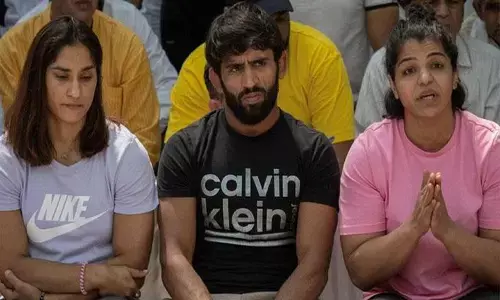 ఆ వార్తలు అవాస్తవం .. విధుల్లోకి రెజ్లర్లు